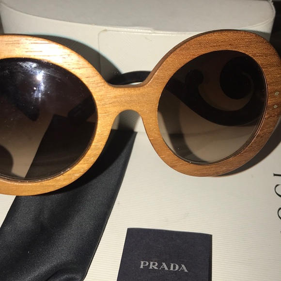 Shades - Picture 5 of 6